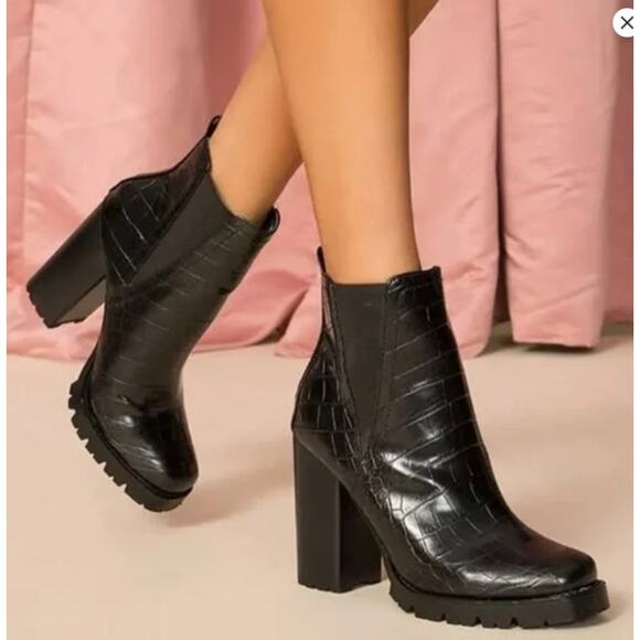 Steve Madden Ladon Black‎ Faux Leather Platform Chelsea Lug Sole Boot Size 5.5 - Picture 2 of 9